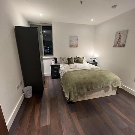 Spacious Sleep 7 Flat 20 Mins Central London Bp65 Kültér fotó
