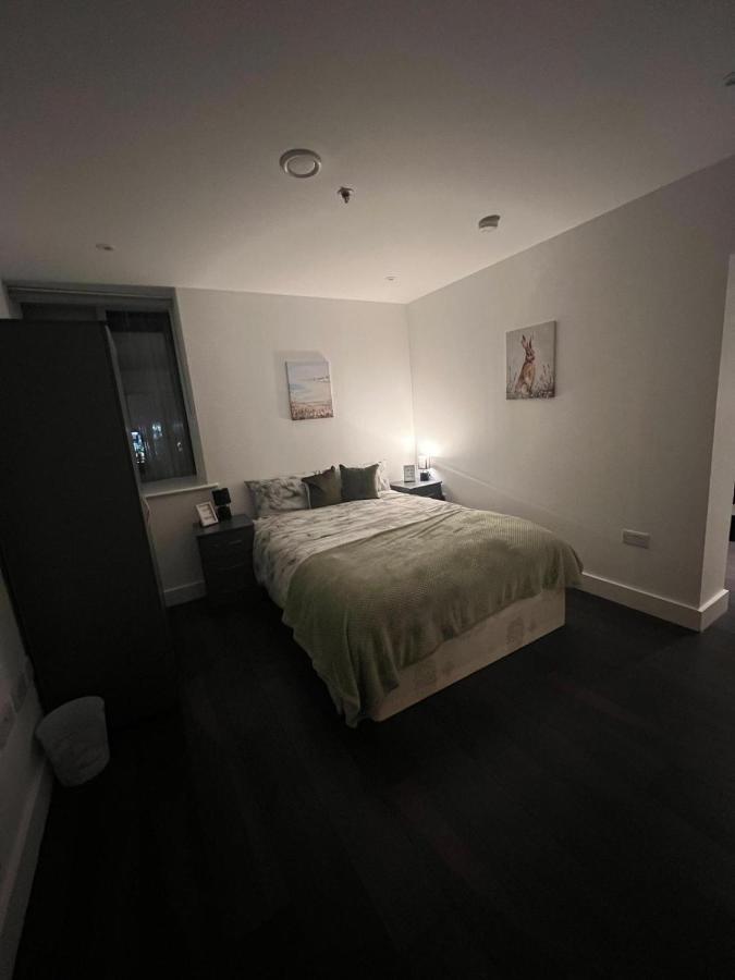 Spacious Sleep 7 Flat 20 Mins Central London Bp65 Kültér fotó
